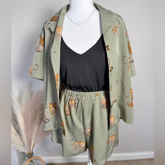Green Animal Print Button Up and Short Set - Picture 9 of 12